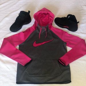 Nike therms-fit hoodie